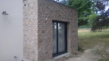Parement en pierre extérieur par Syl Rénov 44 à Nantes