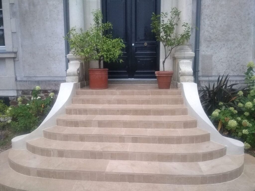 Rénovation d'un dallage en pierre de Bourgogne à Vallet 