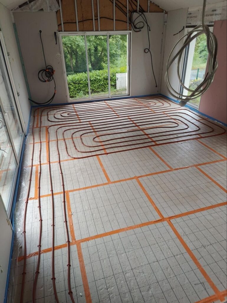 Installation d'un chauffage au sol à Vallet