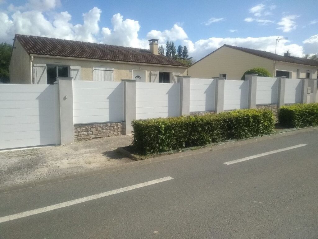 Installation d'une clôture à Vallet